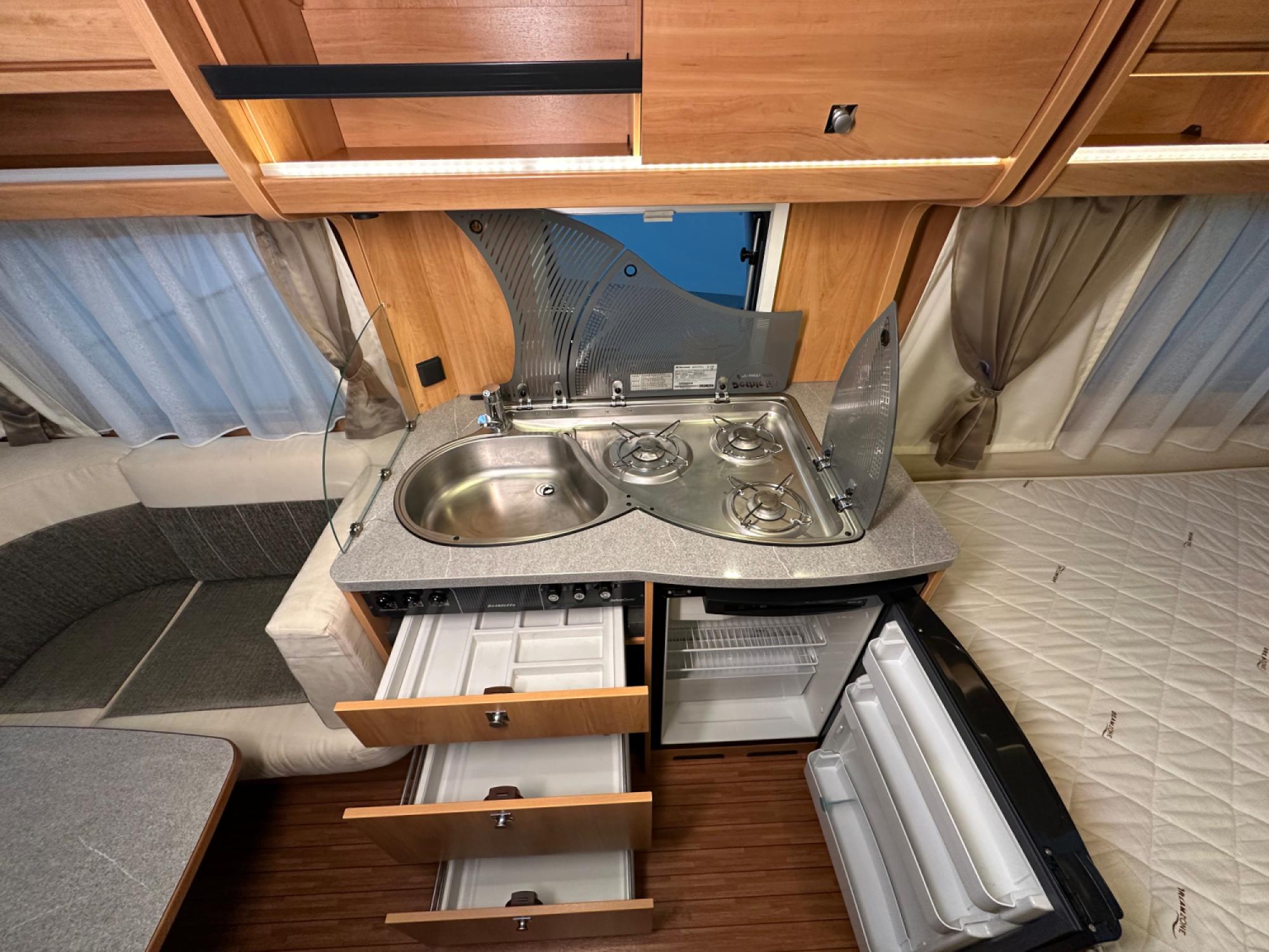 Dethleffs Camper 450 FR