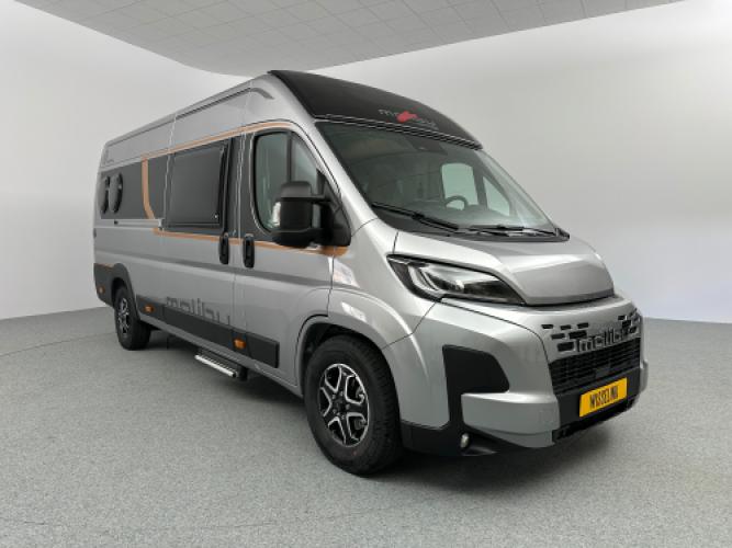 Malibu Van First Class - Two Rooms 640 LE RB Charming GT Skyview