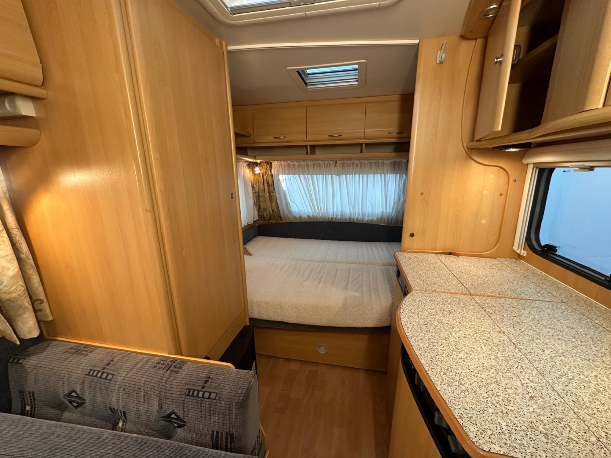 Dethleffs Camper 420 DB