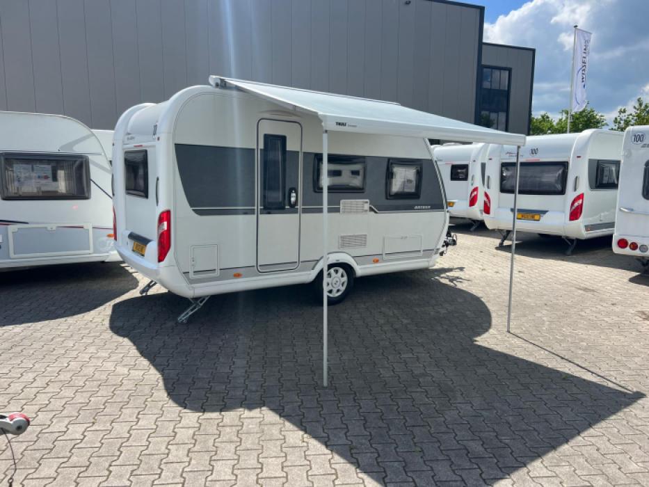 Hobby On Tour 390 SF