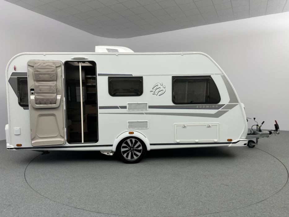 Knaus Südwind 460 EU