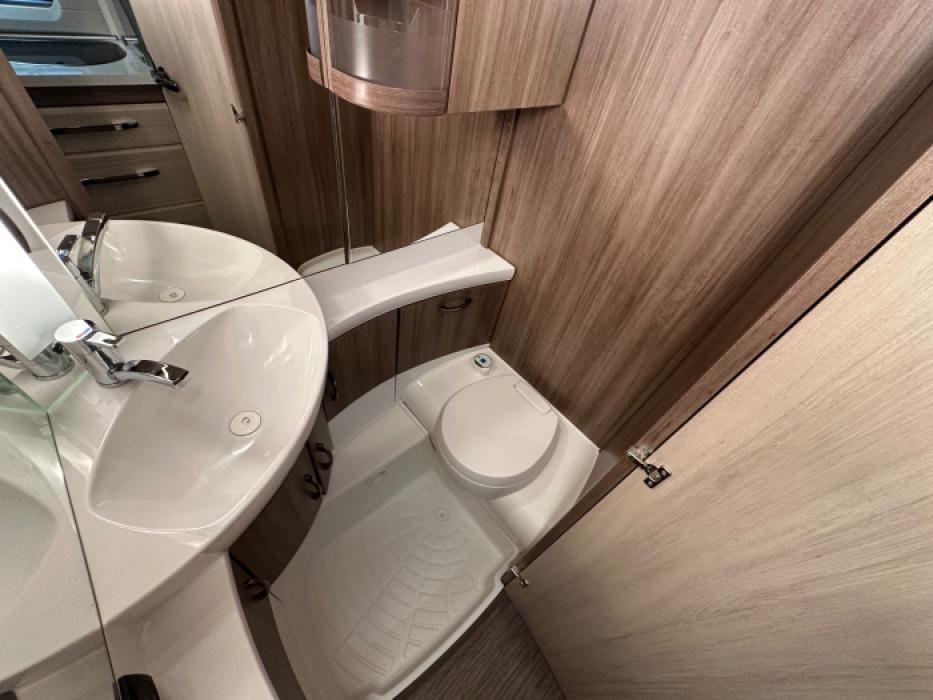 Hobby De Luxe Easy 495 UL