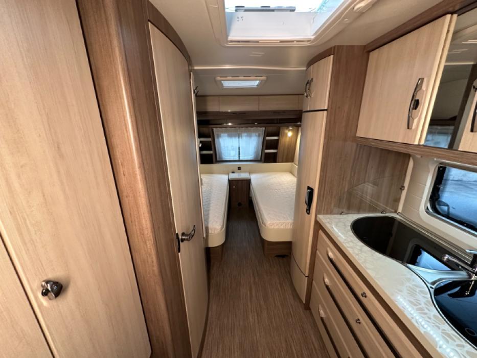 Hobby De Luxe Easy 495 UL
