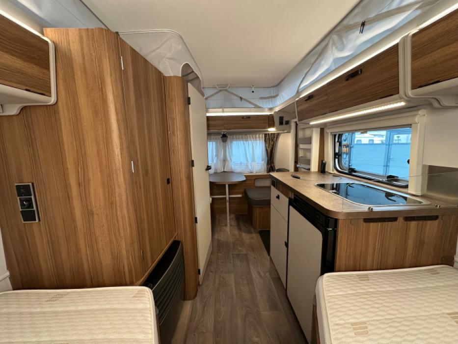 Eriba Touring 542