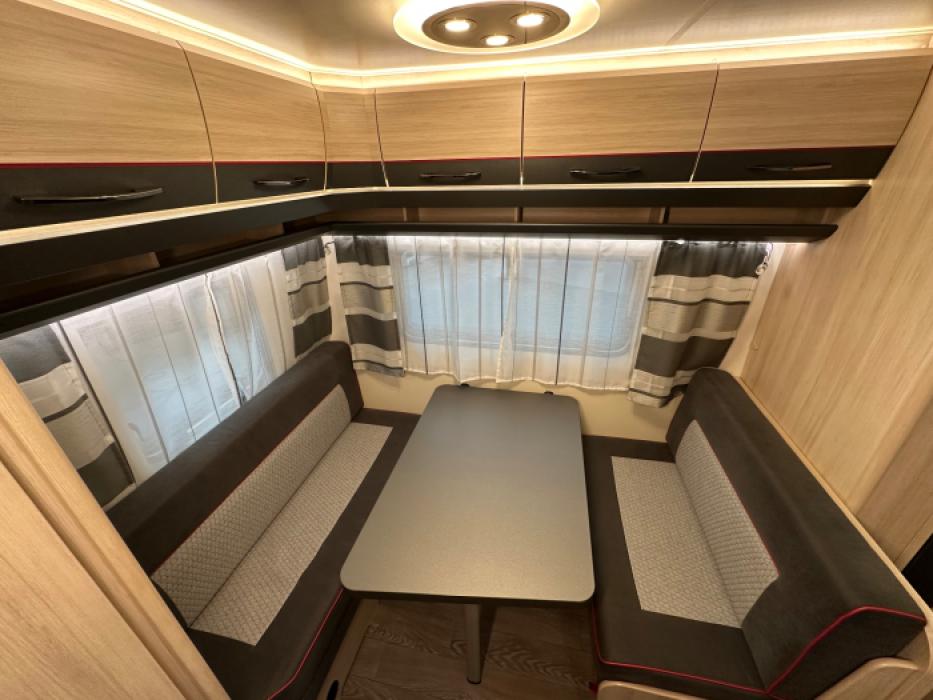 Hobby De Luxe Edition 440 SF