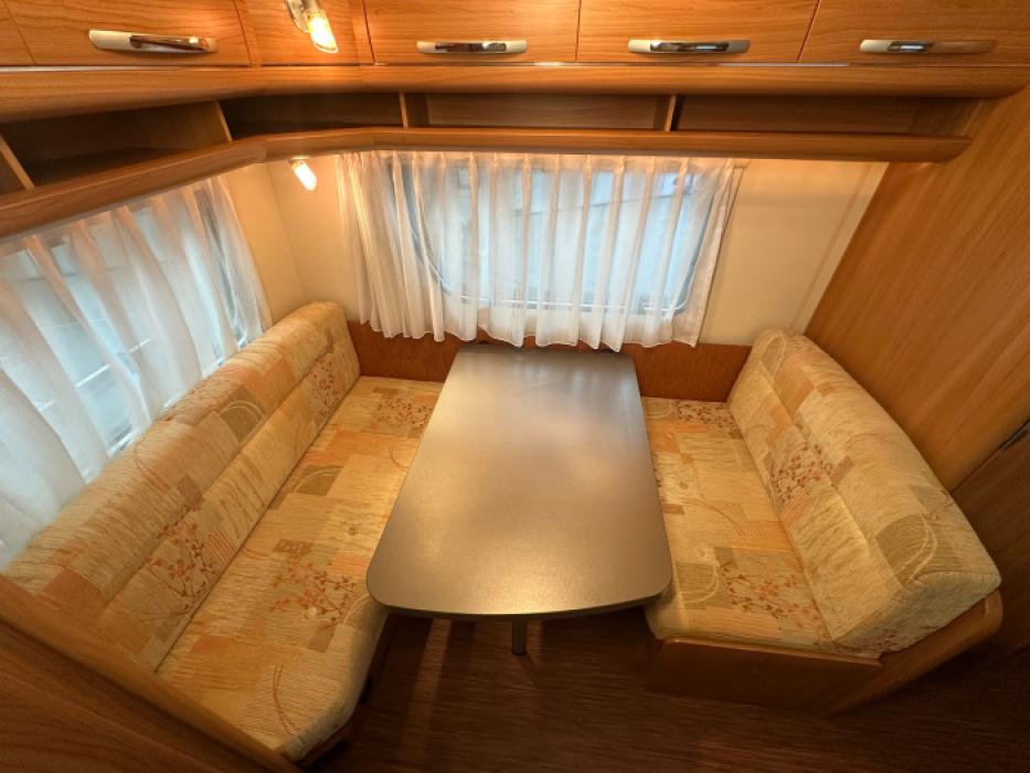 Hobby De Luxe 440 SF