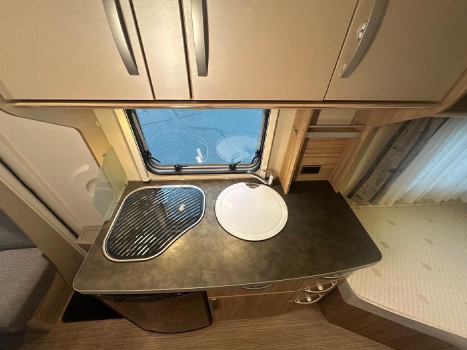 Eriba Nova Light 442