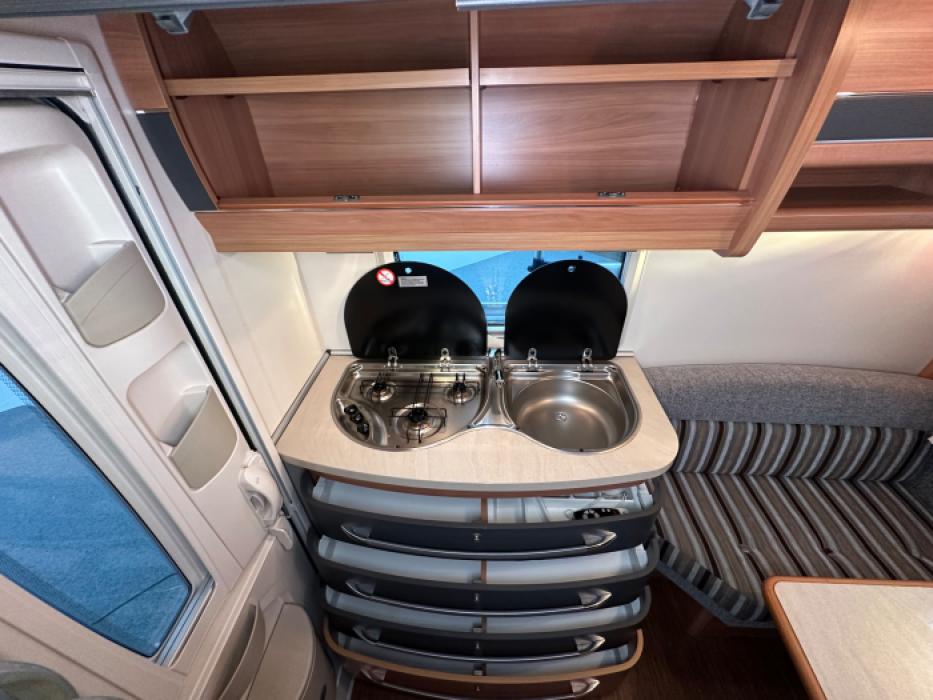 Hobby De Luxe 400 SFE