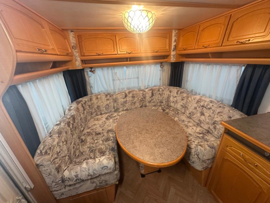 LMC Lord Ambassador 560