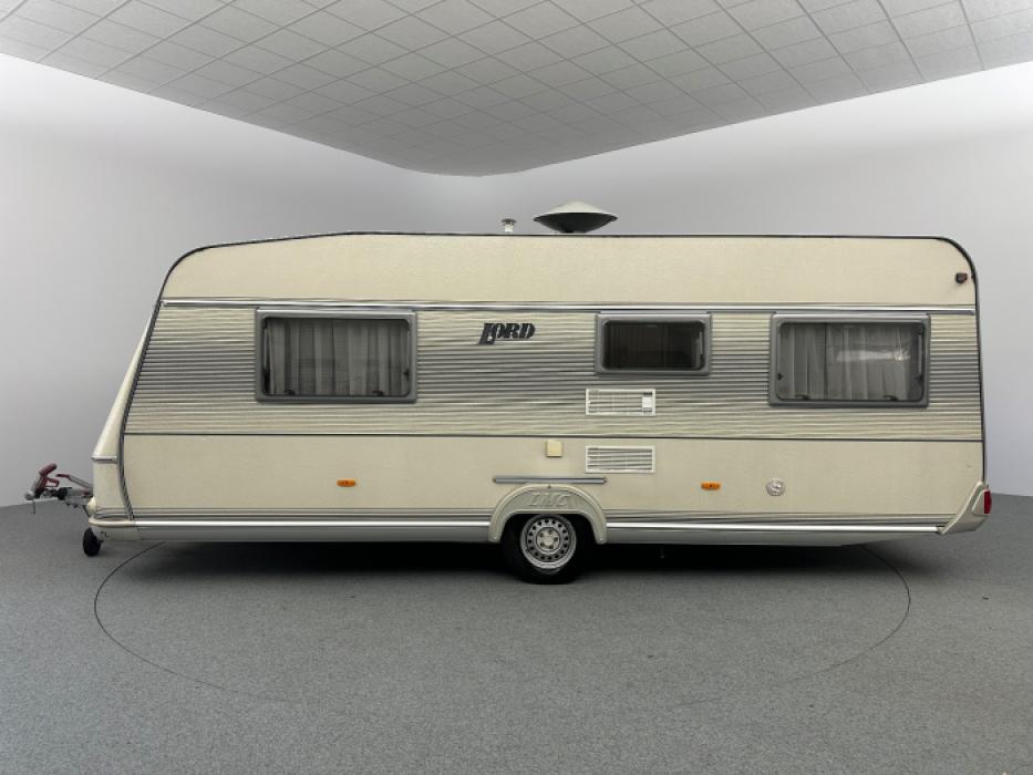 LMC Lord Ambassador 560