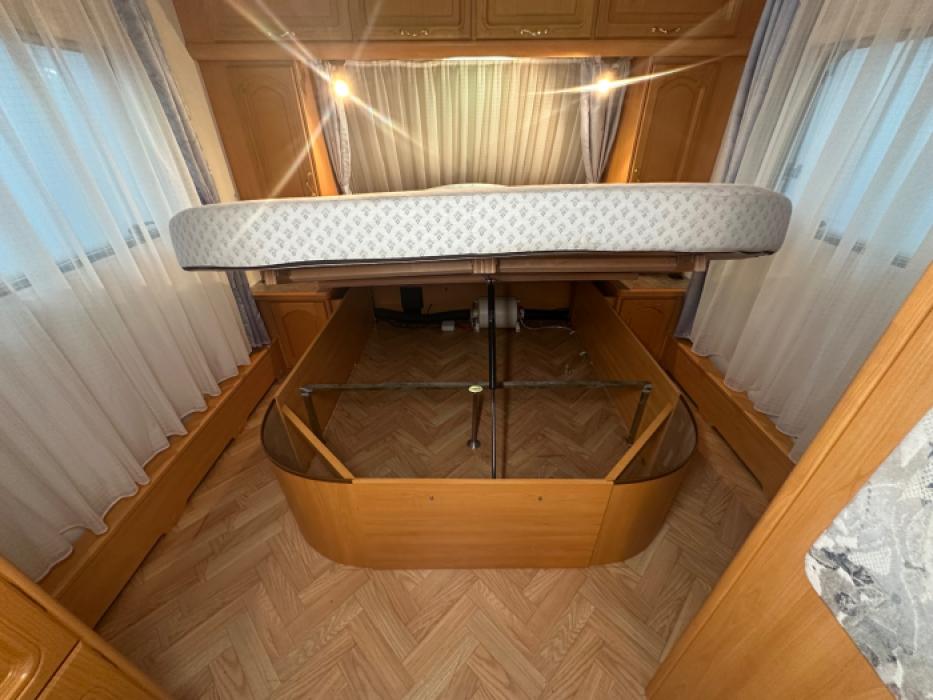 LMC Lord Ambassador 560