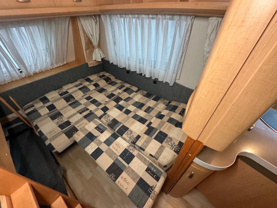 Hobby De Luxe 495 UK