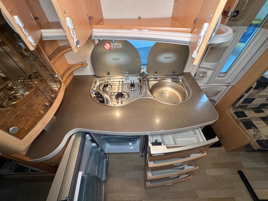 Hobby De Luxe 495 UK