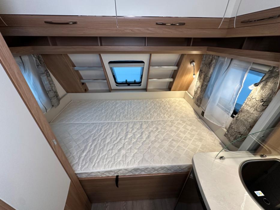 Hobby De Luxe 440 SF
