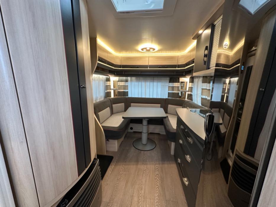 Hobby De Luxe Edition 460 UFe