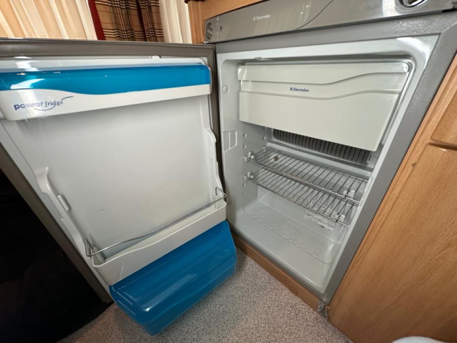 Knaus Südwind 400 TK