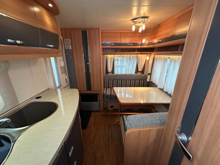 Hobby De Luxe 440 SF