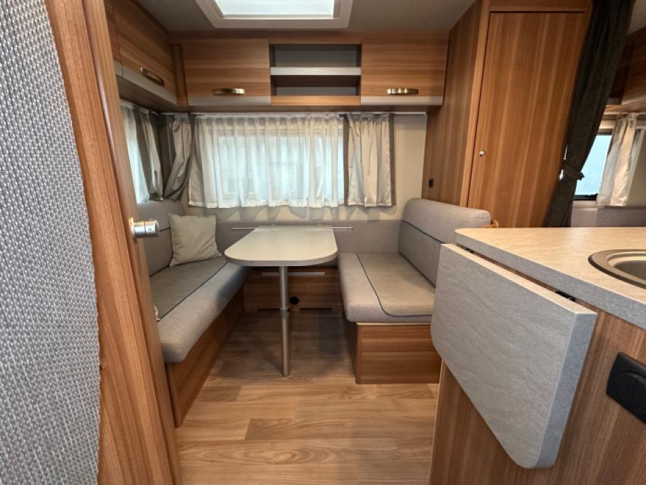 Weinsberg 390 QD CaraOne EDITION (HOT)