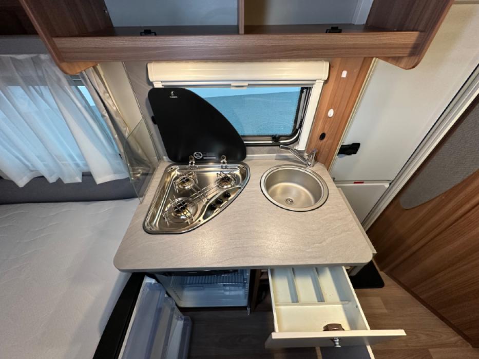 Weinsberg 390 QD CaraOne EDITION (HOT)