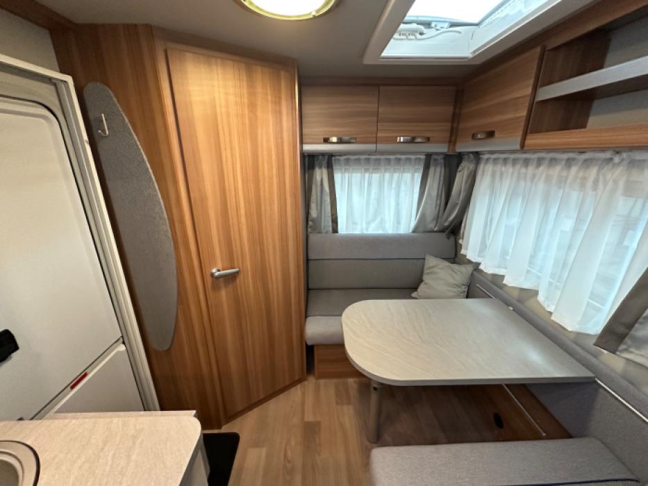 Weinsberg 390 QD CaraOne EDITION (HOT)
