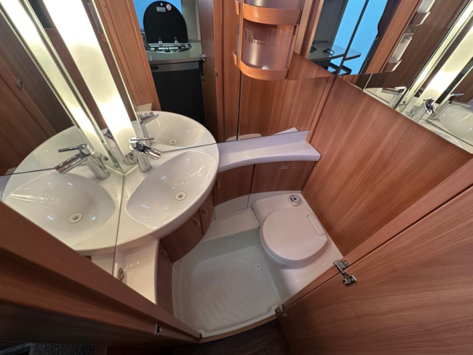 Hobby De Luxe 440 SF