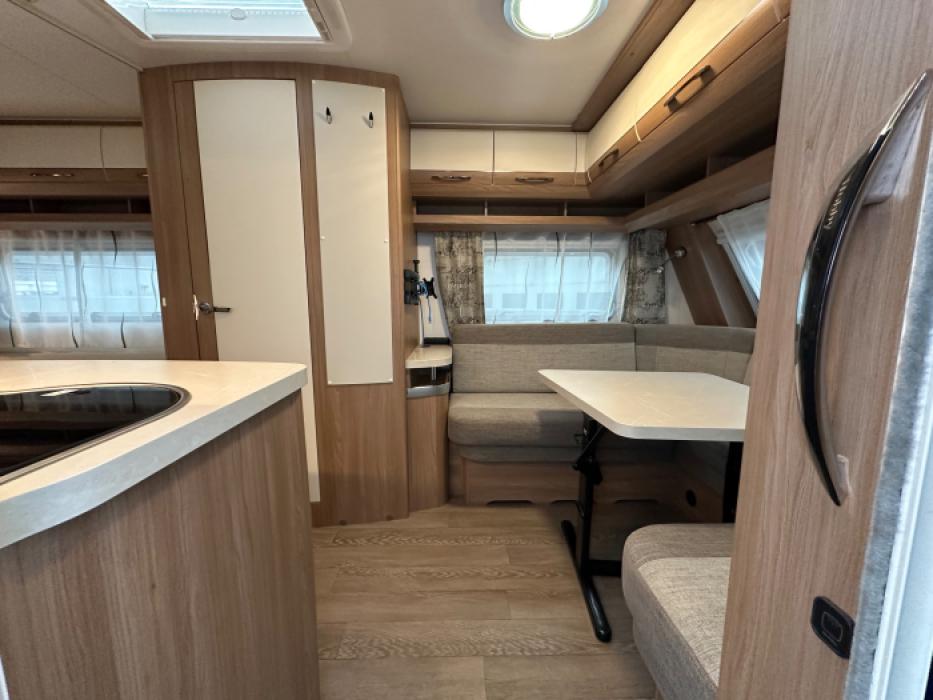 Hobby De Luxe 460 LU