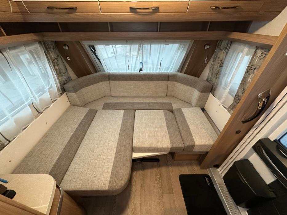 Hobby De Luxe 460 LU