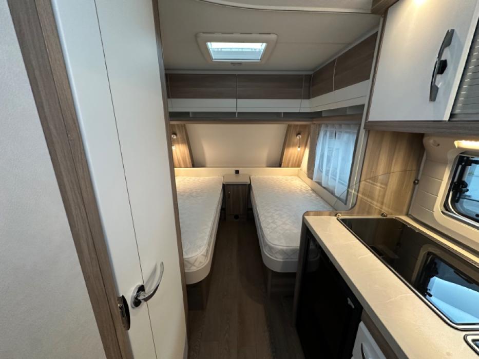 Hobby On Tour 460 DL