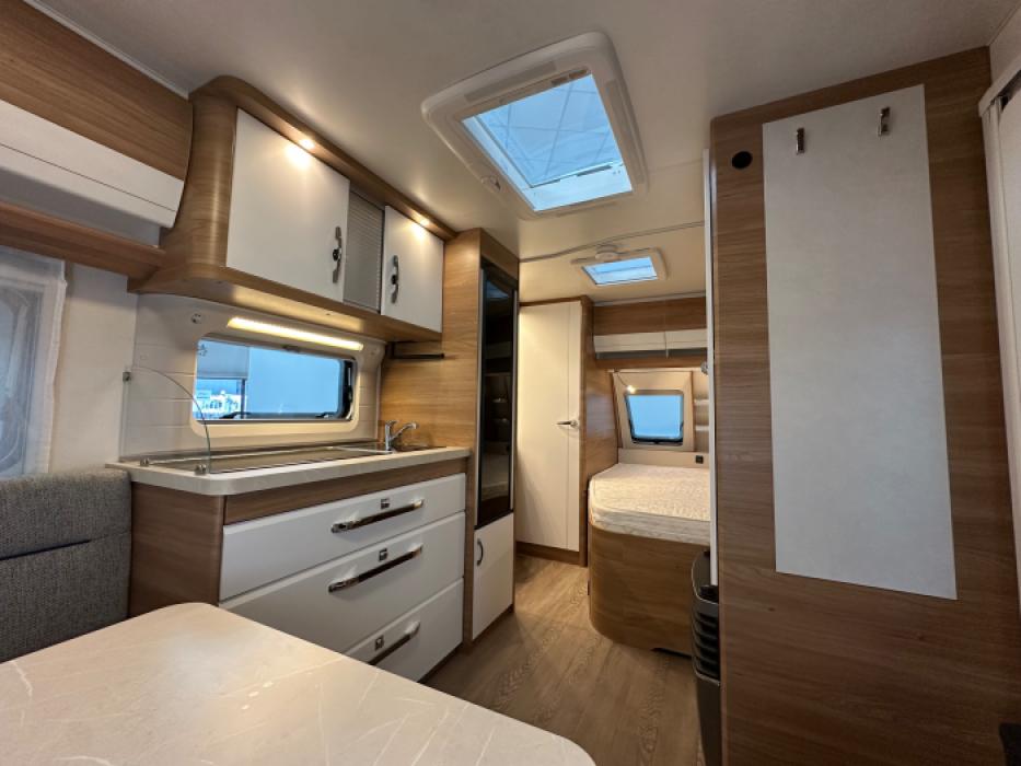Hobby De Luxe 460 Ufe