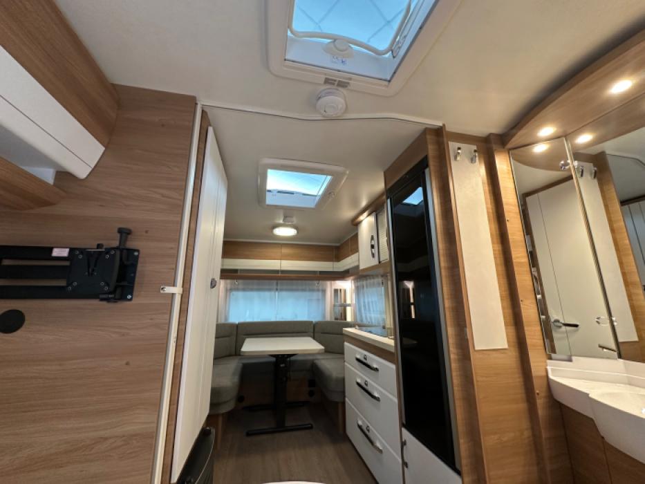 Hobby De Luxe 460 Ufe