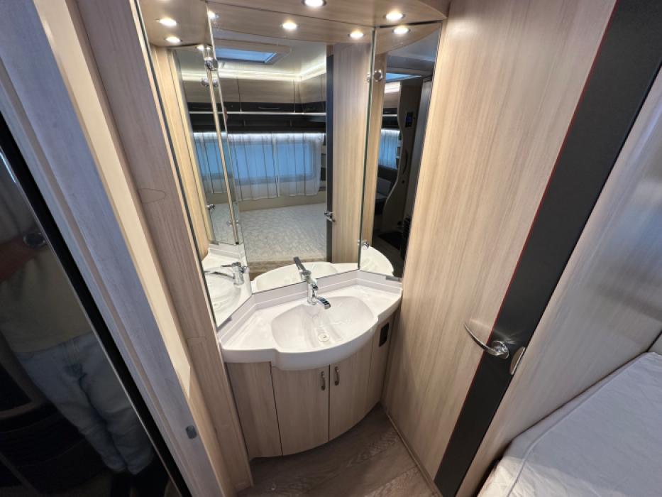Hobby De Luxe Edition 460 Ufe
