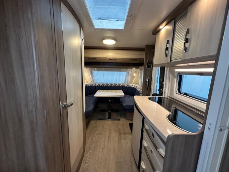 Hobby De Luxe 460 LU