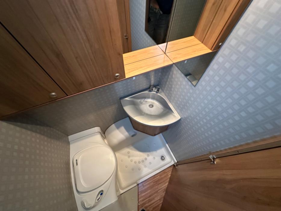 Bürstner Averso 460 TL