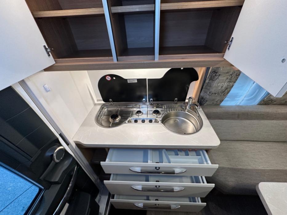 Hobby de Luxe 400 SFE