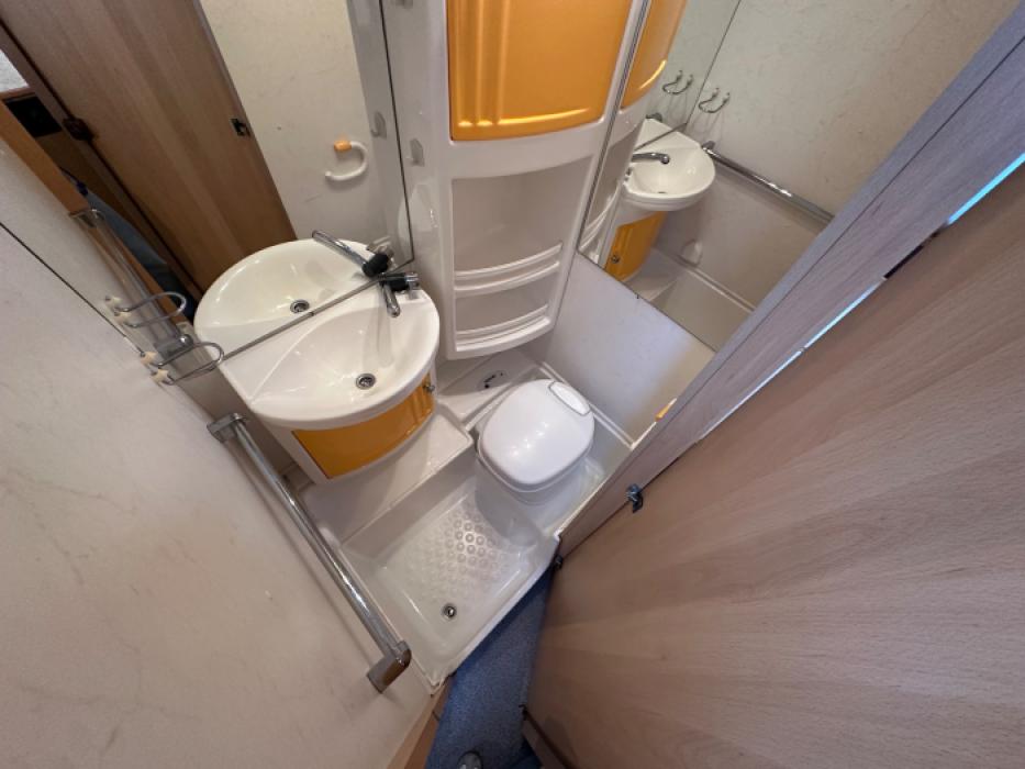 Dethleffs Camper 460 DB