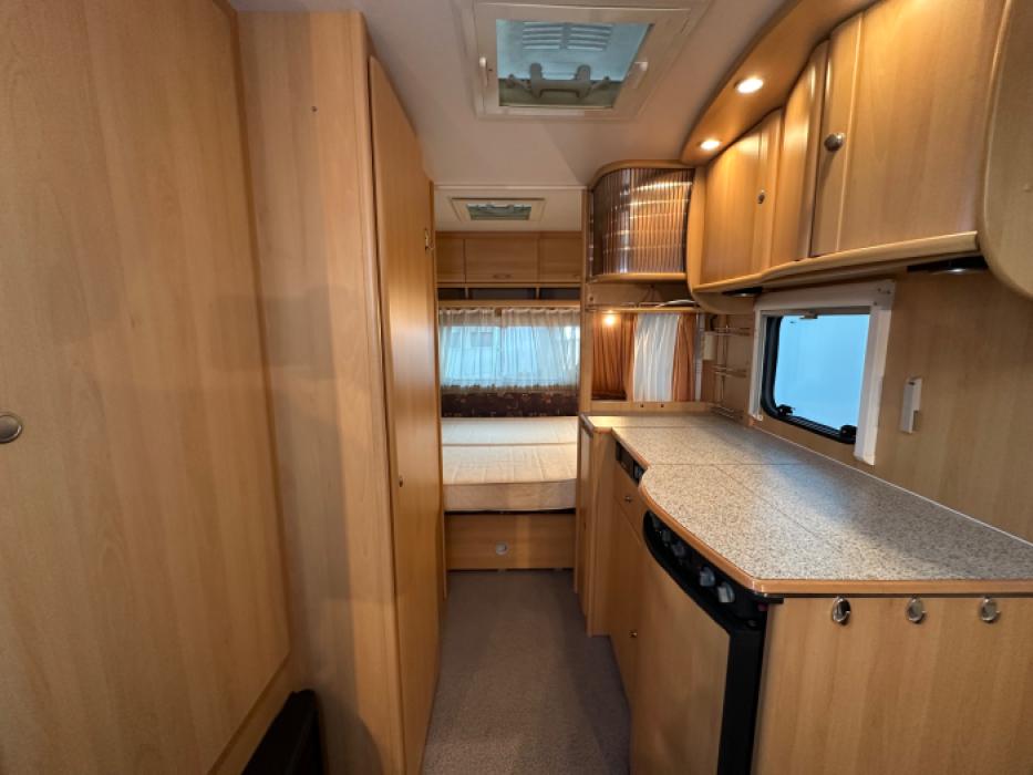Dethleffs Camper 460 DB