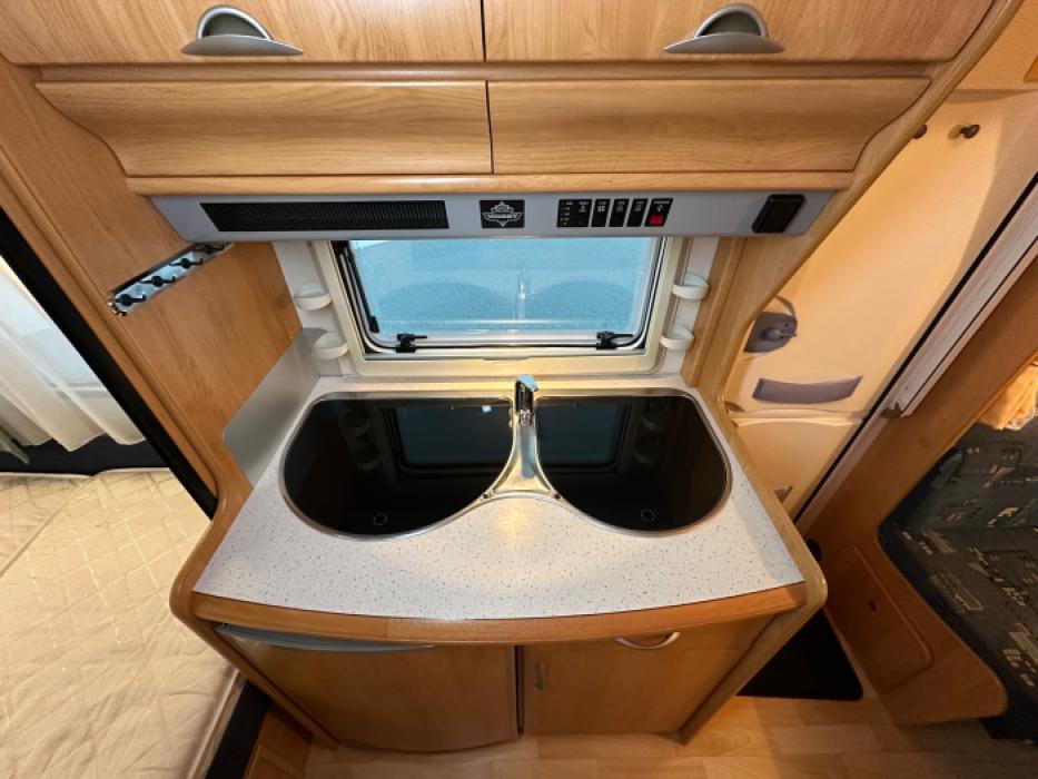 Hobby De Luxe 450 UF