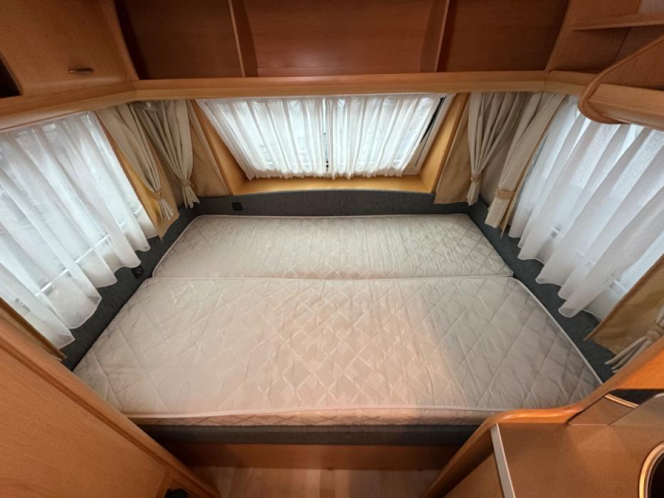 Hobby De Luxe 400 SF