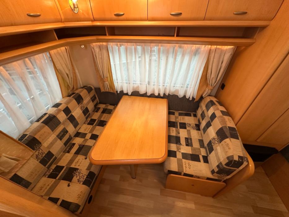 Hobby De Luxe 400 SF