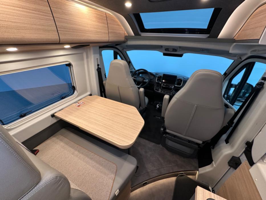 Malibu Van Diversity 640 LE K Charming GT Skyview
