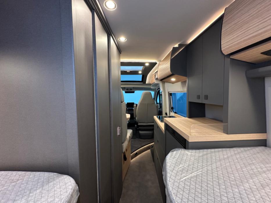 Malibu Van Diversity 640 LE K Charming GT Skyview