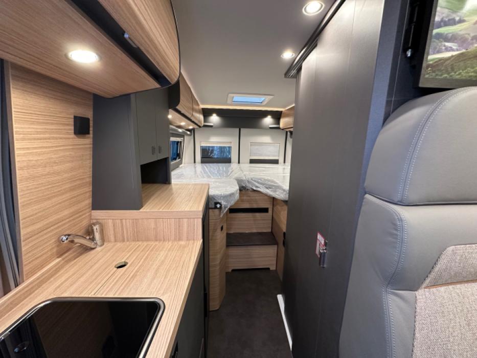 Malibu Van Diversity 640 LE K Charming GT Skyview
