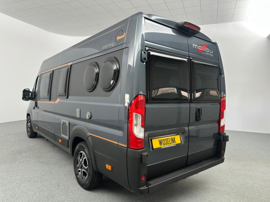 Malibu Van Comfort 640 LE Charming GT Skyview