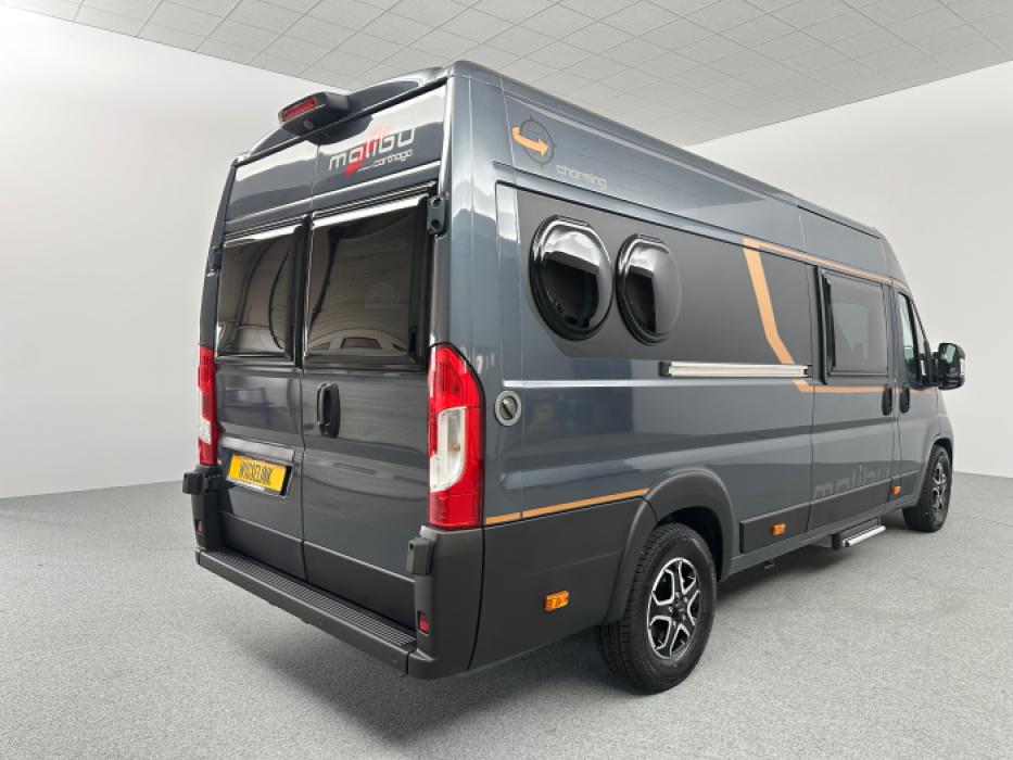 Malibu Van Comfort 640 LE Charming GT Skyview