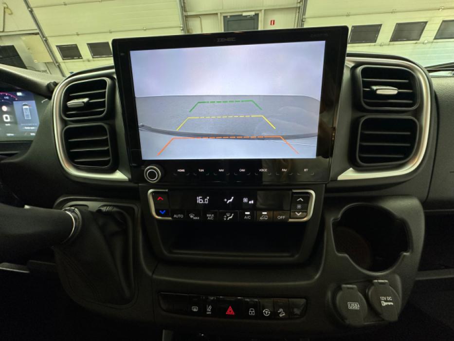 Malibu Van Compact 600 LE