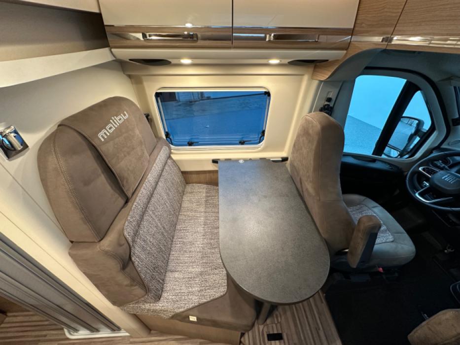 Malibu Van Compact 600 LE
