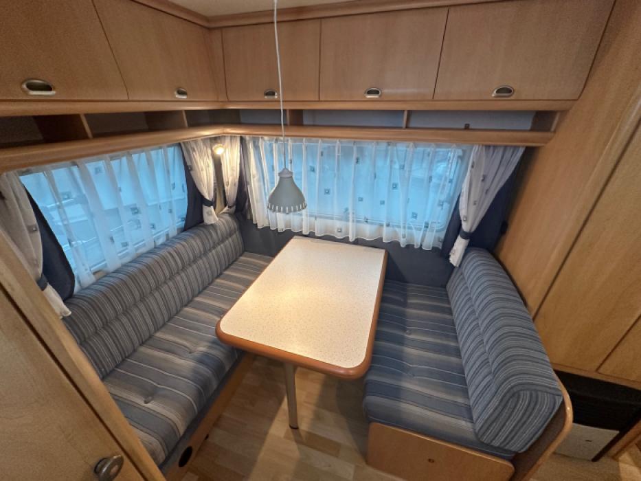 Hobby De Luxe Easy 400 SF