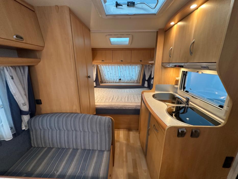 Hobby De Luxe Easy 400 SF