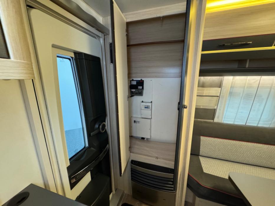 Hobby De Luxe Edition 440 SF