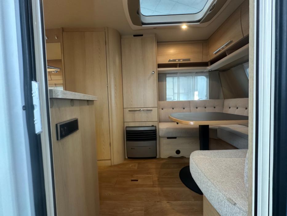 Eriba Nova 495 GL Activ Tourer